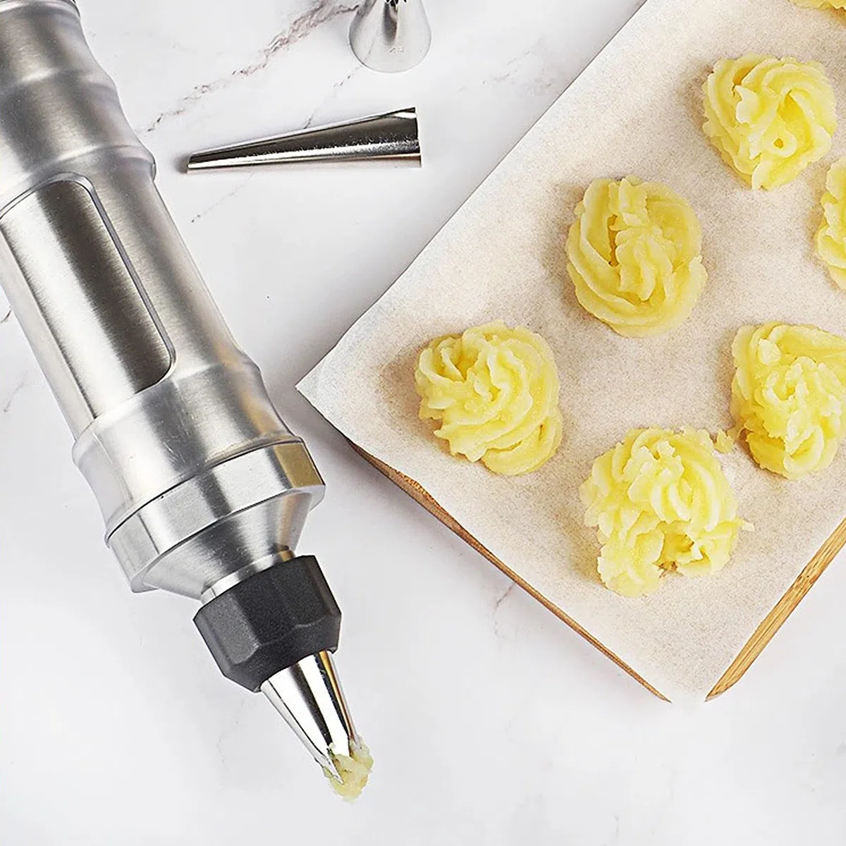 Siringa in acciaio inox con 6 beccucci con contenitore trasparente per cupcake, pasticceria