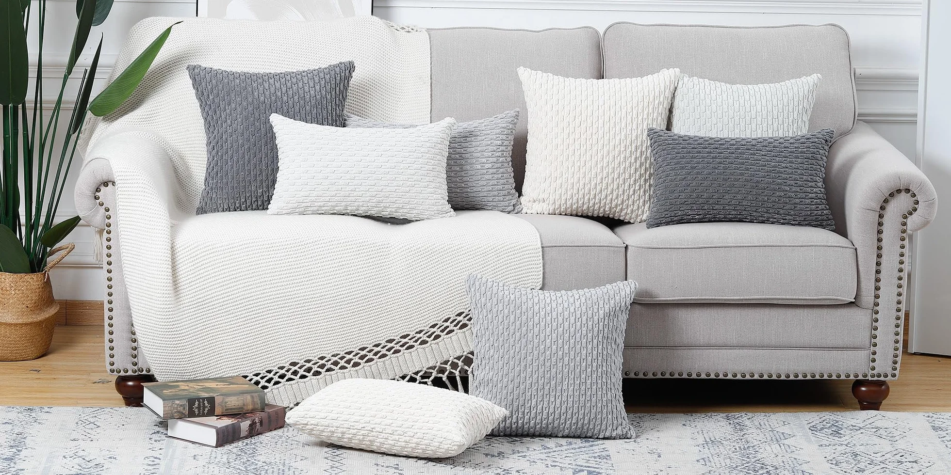 Madizz 2 Pezzi Fodere in Velluto a Coste a Righe Boho Fodere per Cuscino Decorativa Morbida per Divano Camera da Letto Guscio del Cuscino Bianco crema Quadrata 40 x 40 cm
